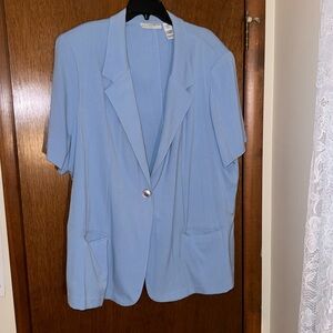 Women’s 24W Sag Harbor Stretch Short Sleeve Light Blue Blazer w/Deep Pockets